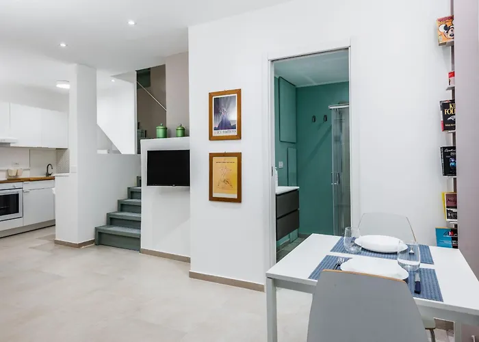 Modern Macha Apartment By Wonderful Italy